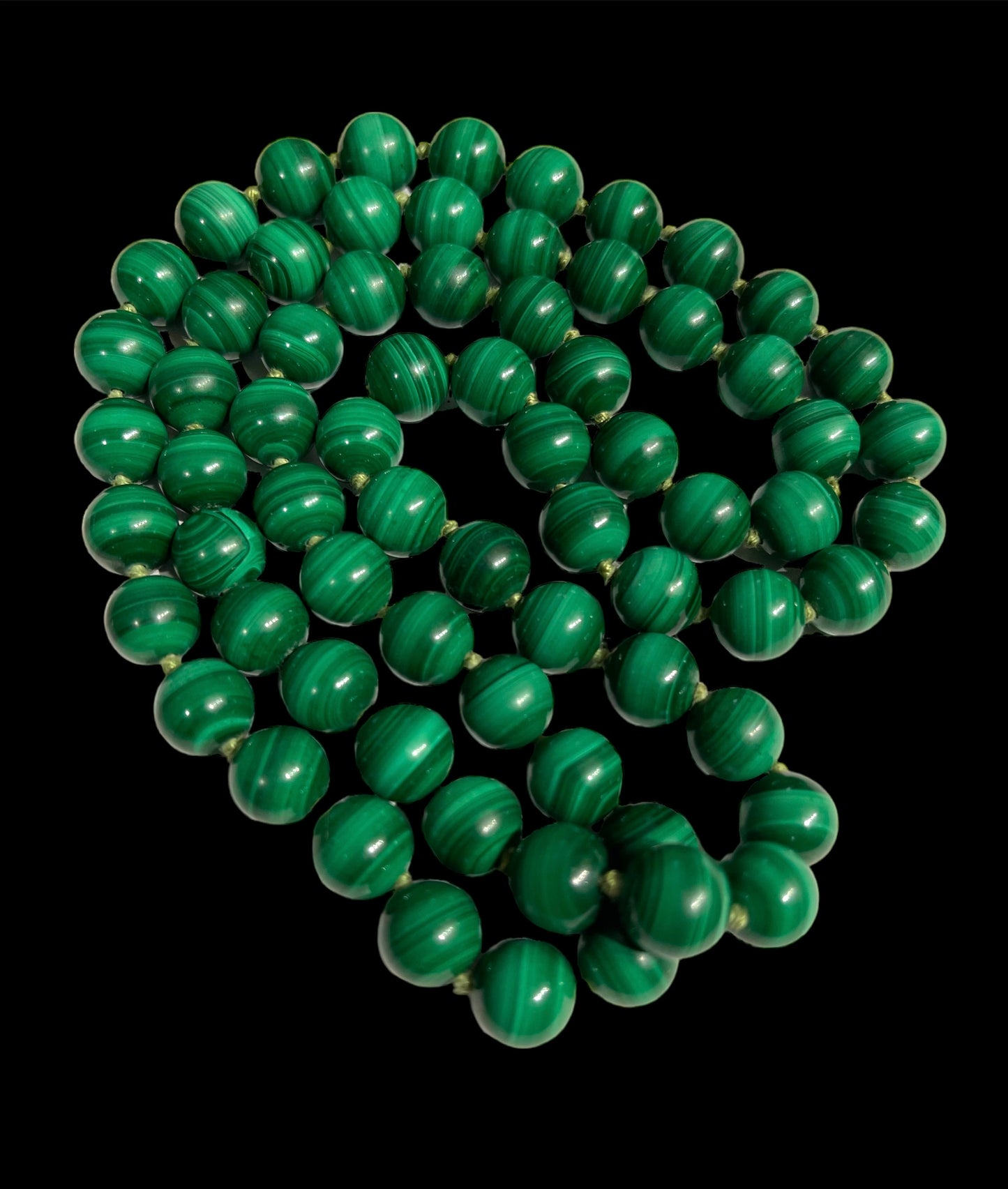 A vintage malachite necklace