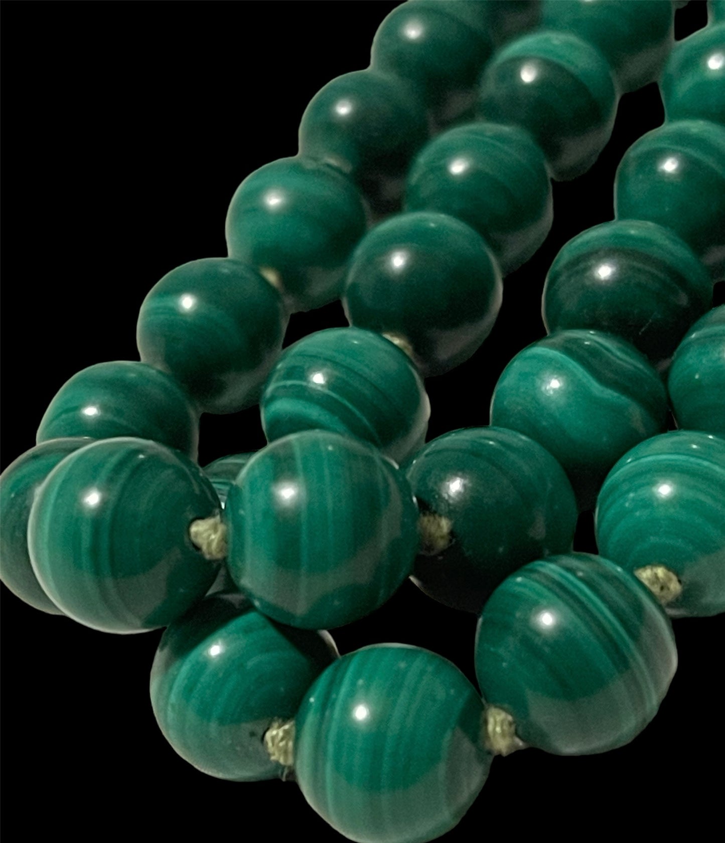 A vintage malachite necklace