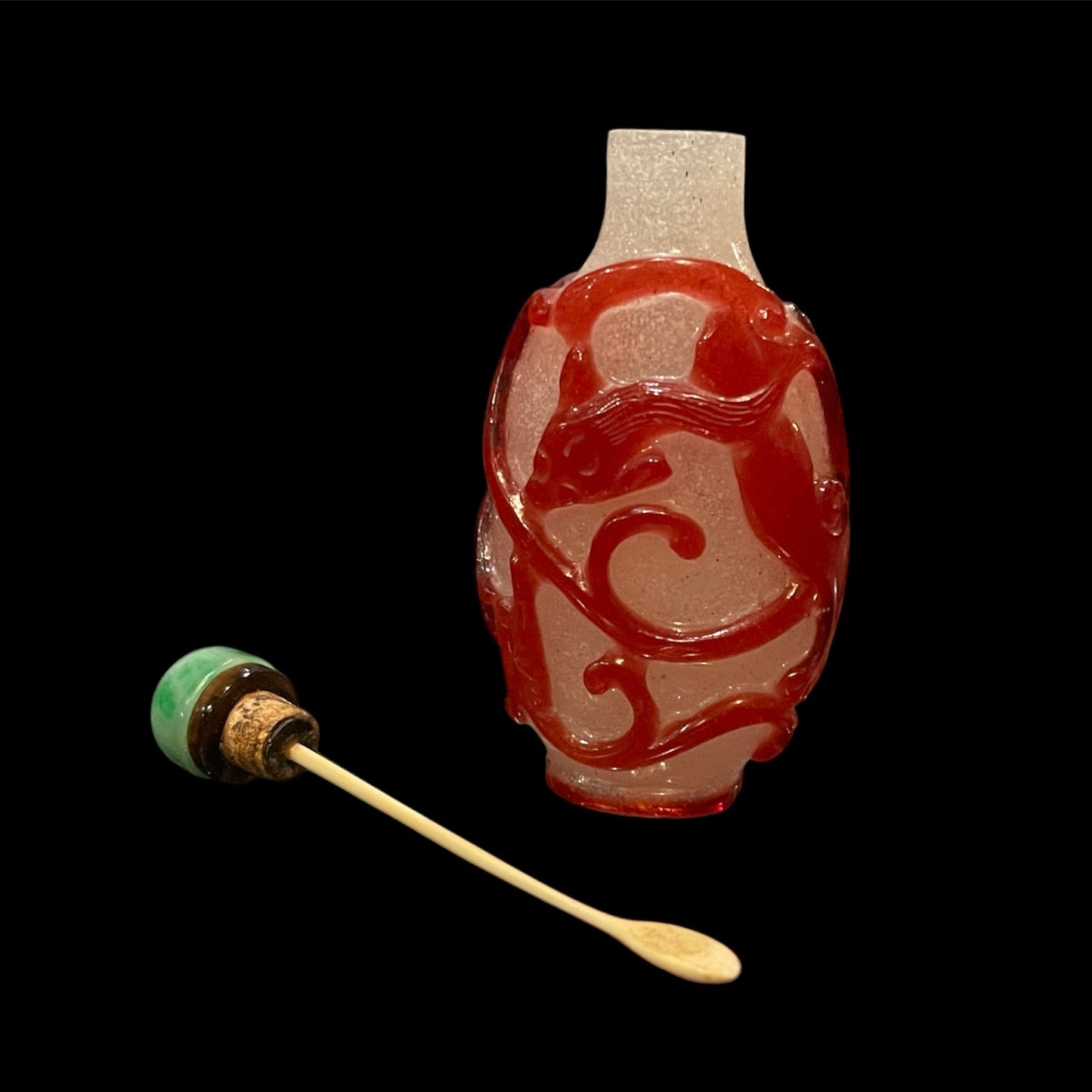 Peking glass snuff bottle - with jade cover and bone scoop