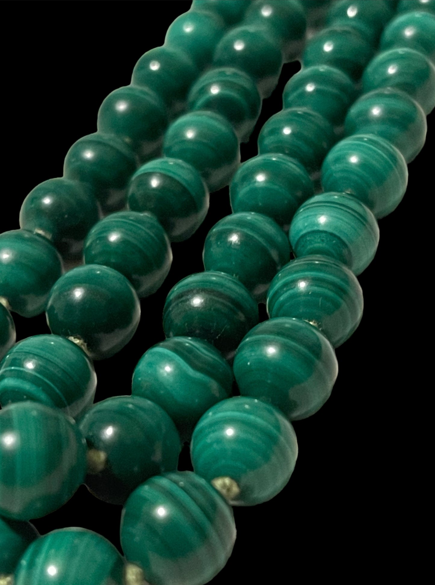 A vintage malachite necklace