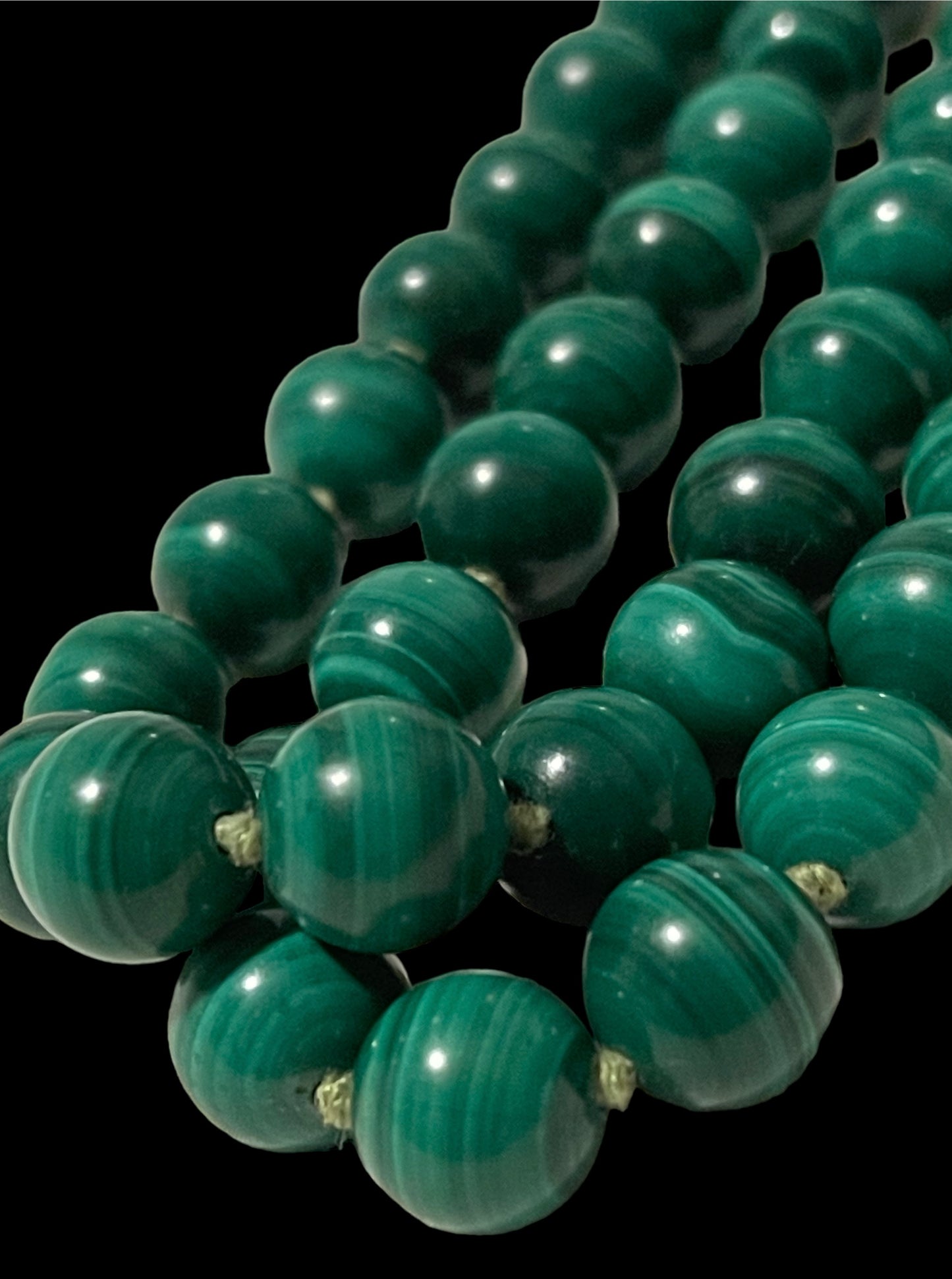 A vintage malachite necklace