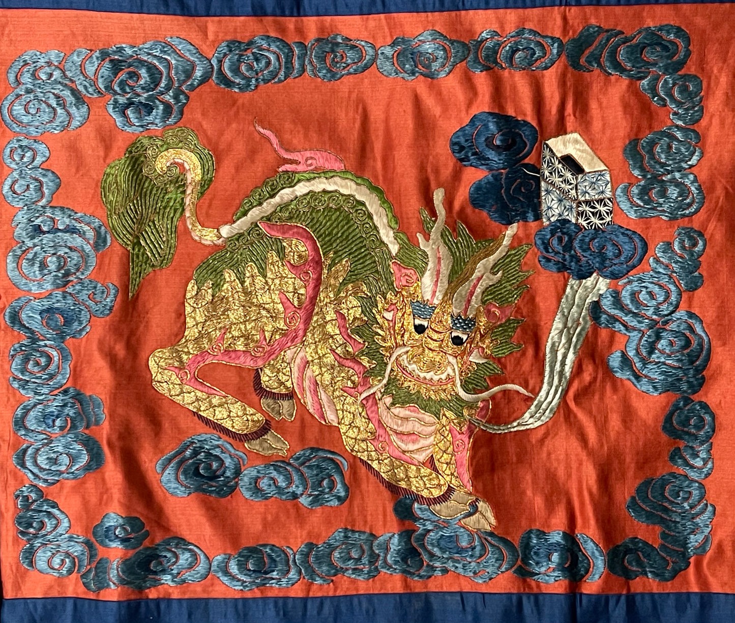 An antique Chinese wall hanging - embroidery on silk