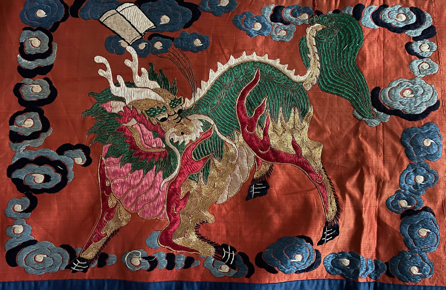 An antique Chinese wall hanging - embroidery on silk