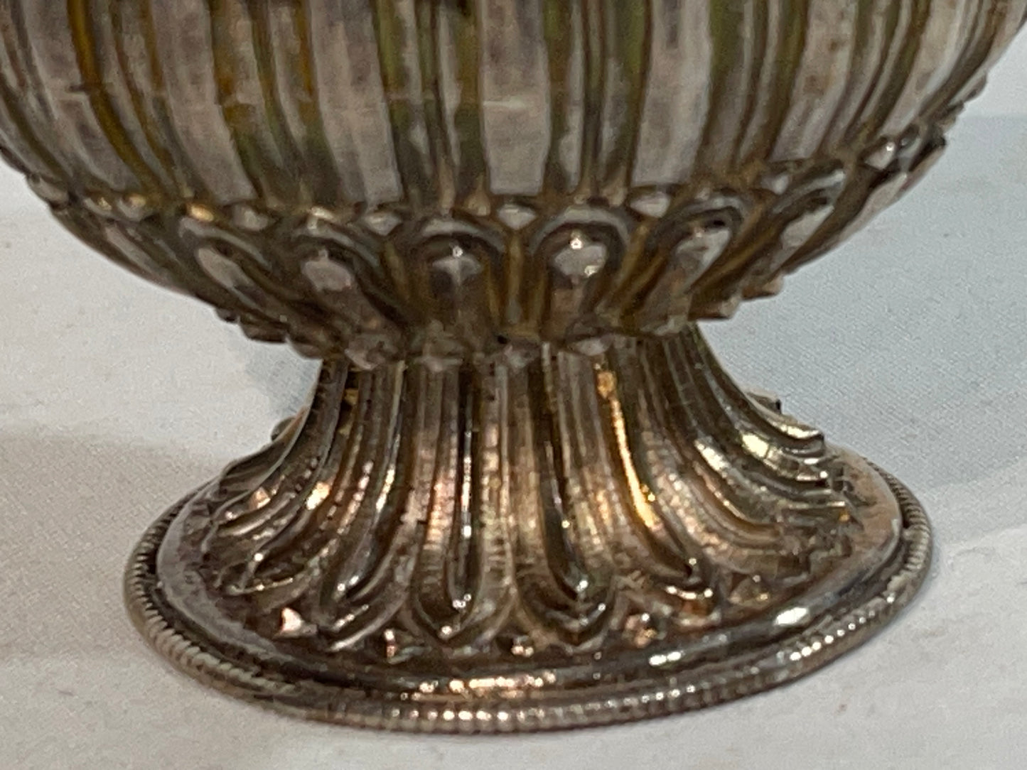 A vintage silver pot - bumpa