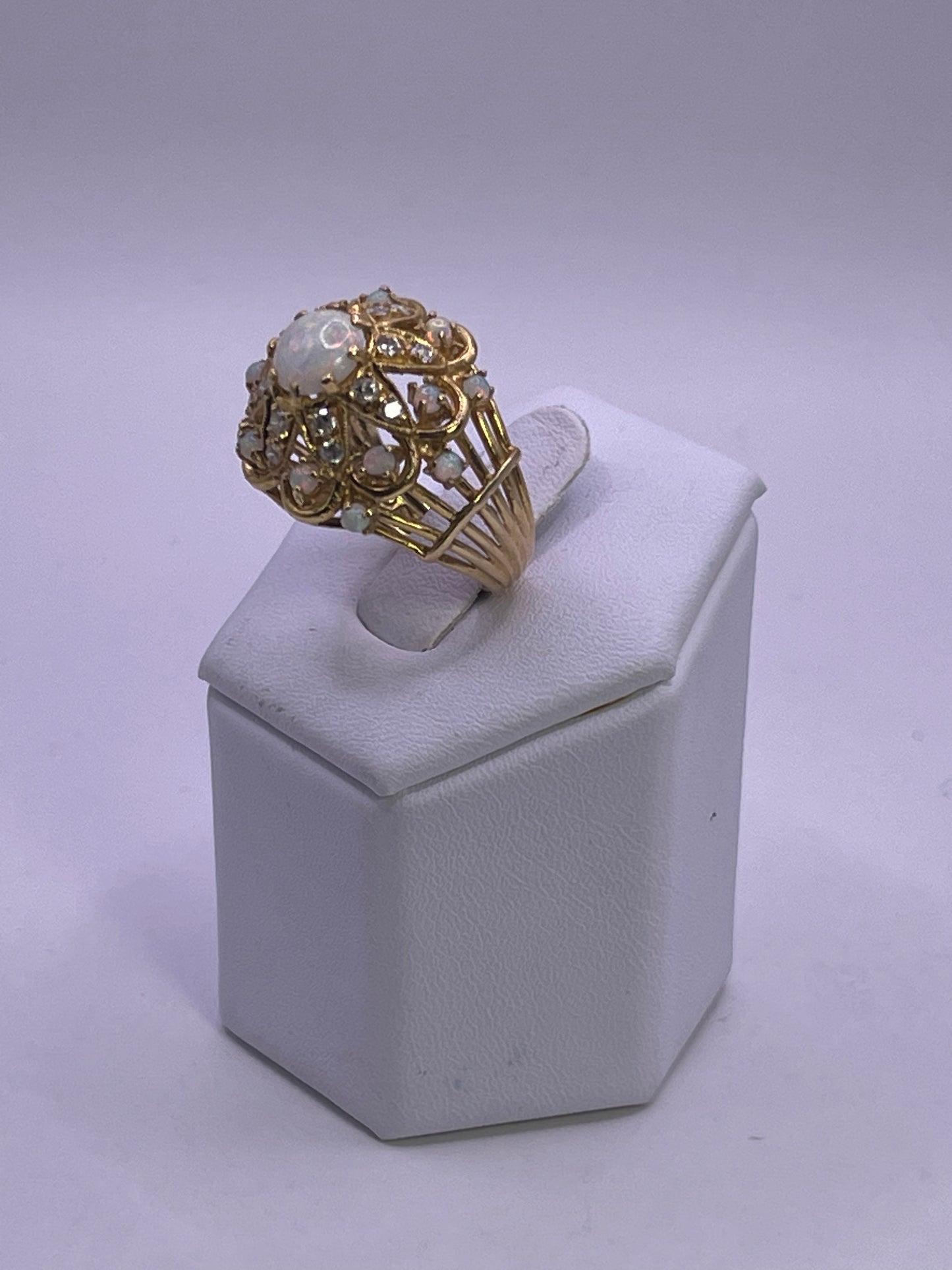 Opal, diamond and gold ring am