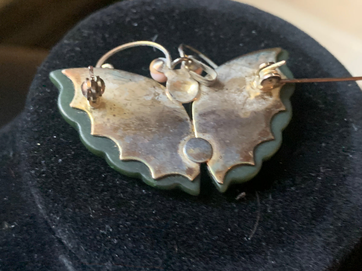 Nephrite brooch