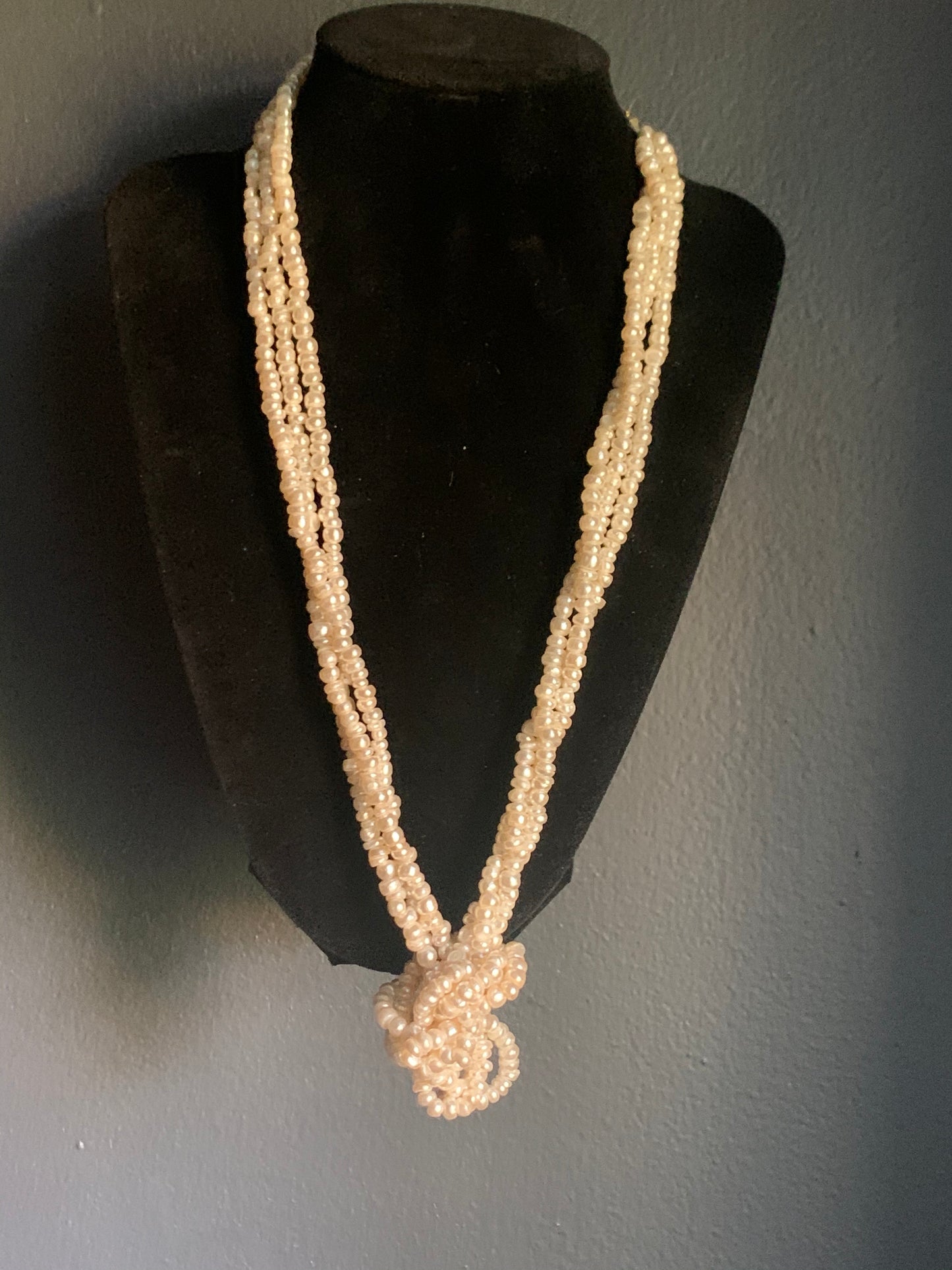 A rice pearl necklace