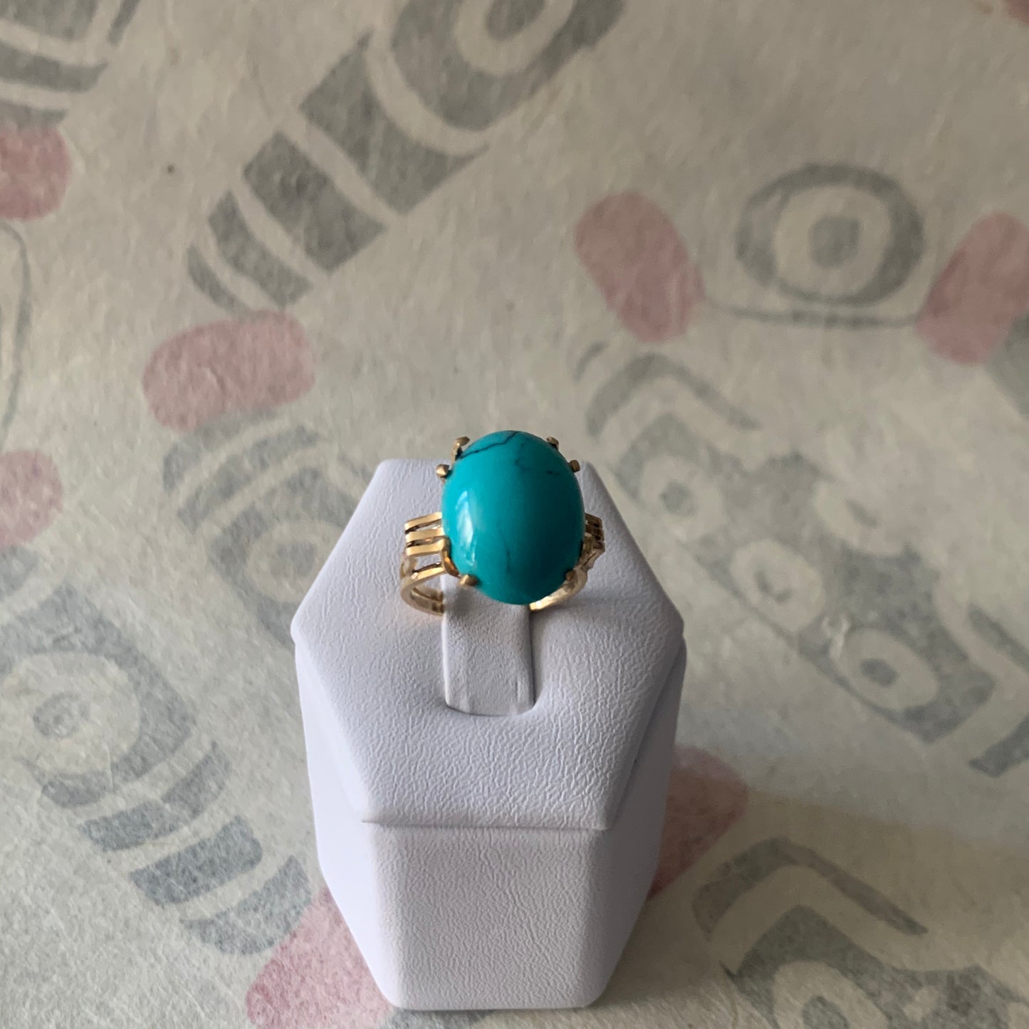 Turquoise and gold ring