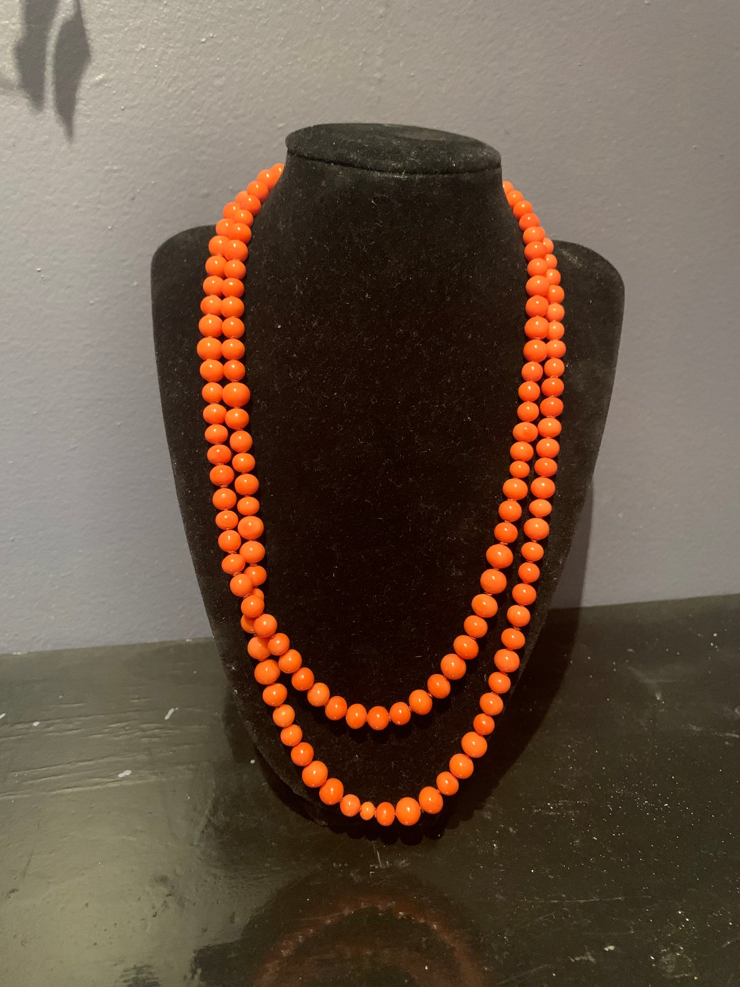 Vintage coral bead necklace