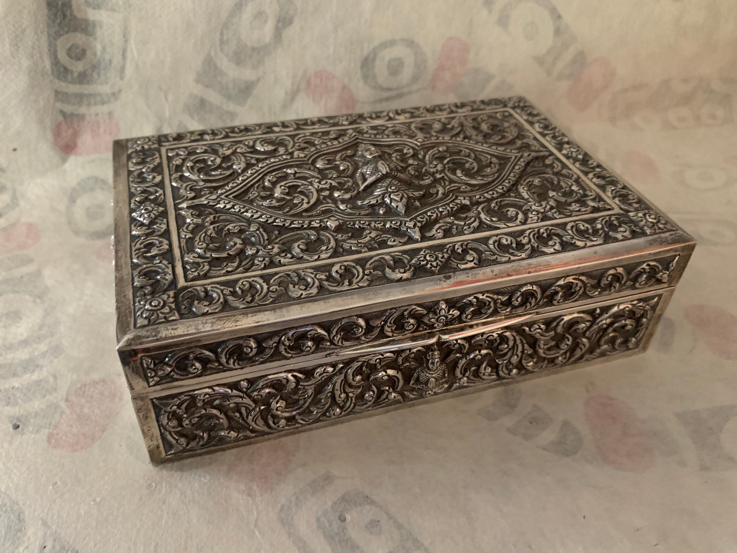 An antique cylindrical Thai silver box