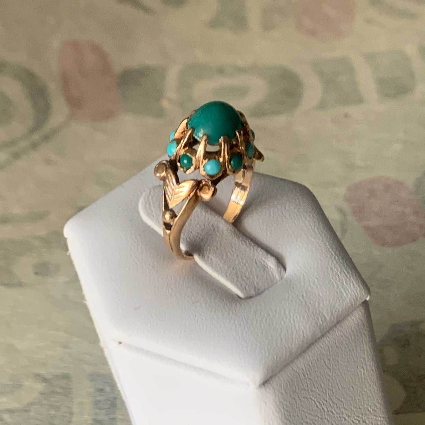 Turquoise and gold ring