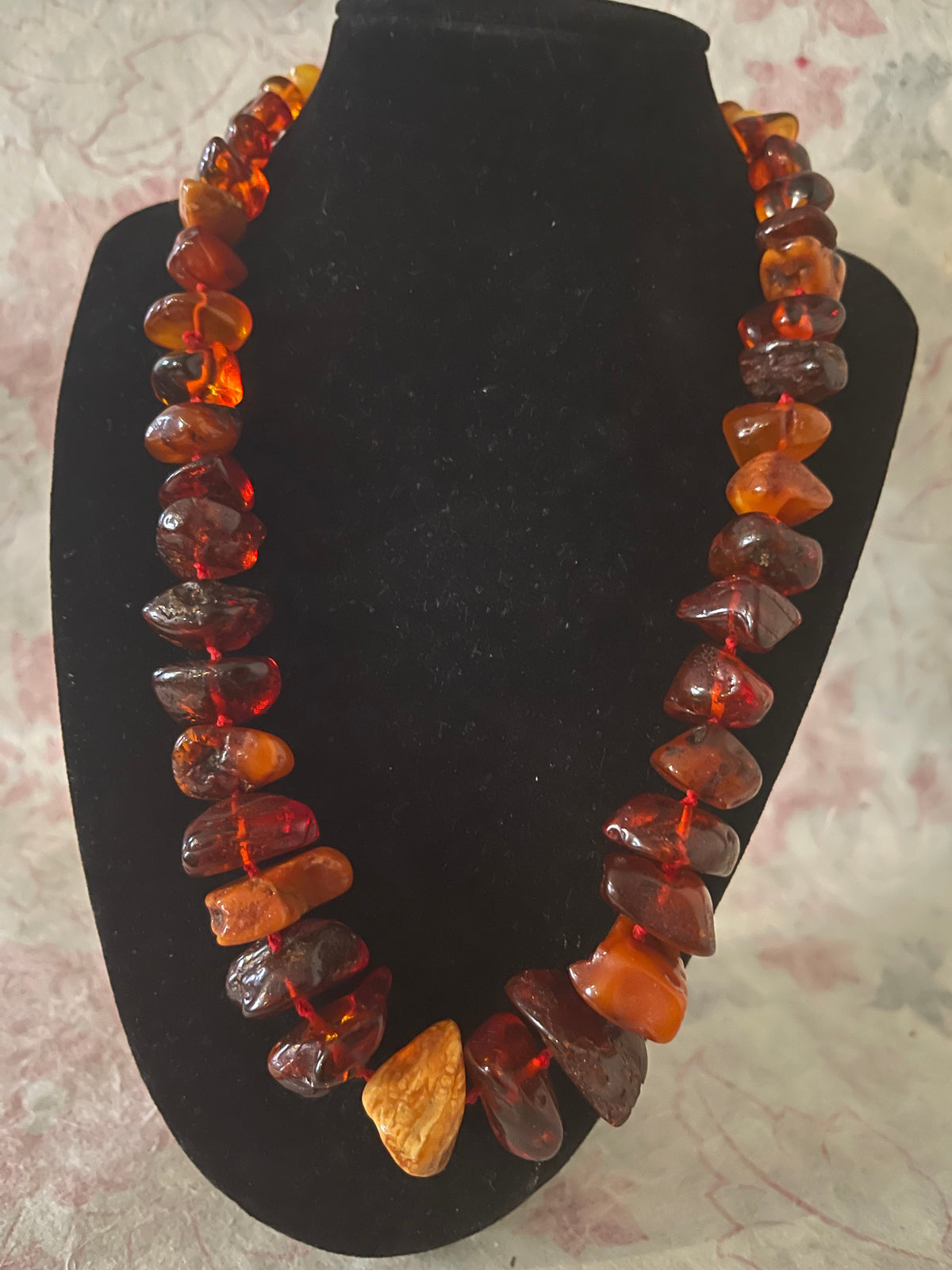 A vintage amber bead necklace