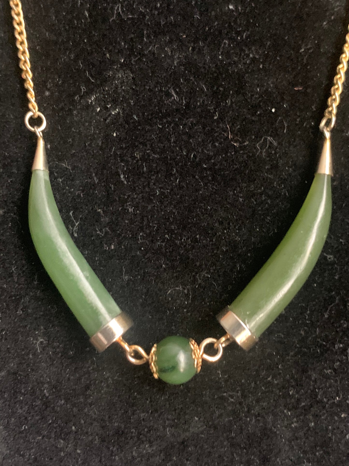A nephrite jade necklace