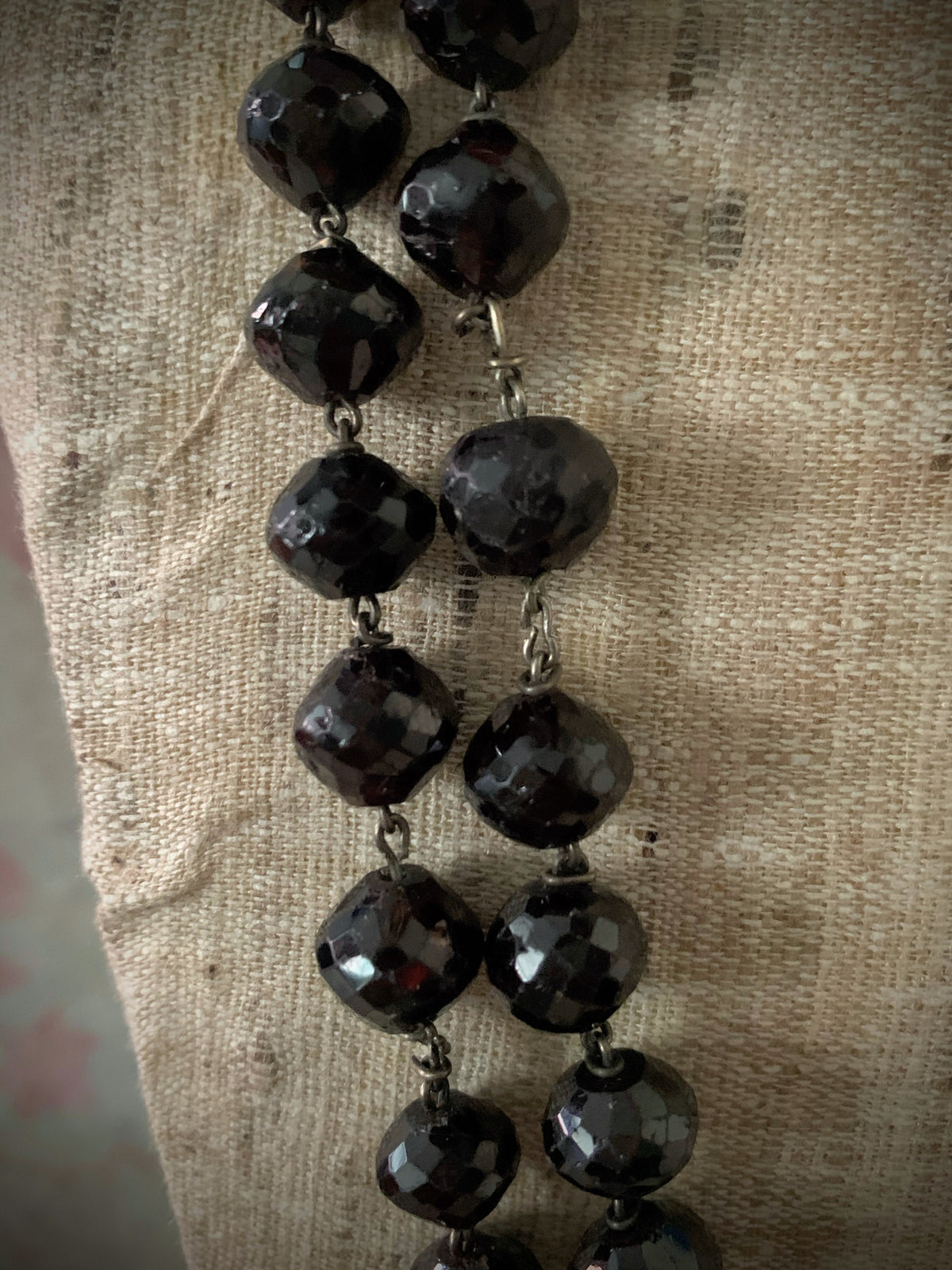 An antique faceted garnet necklace
