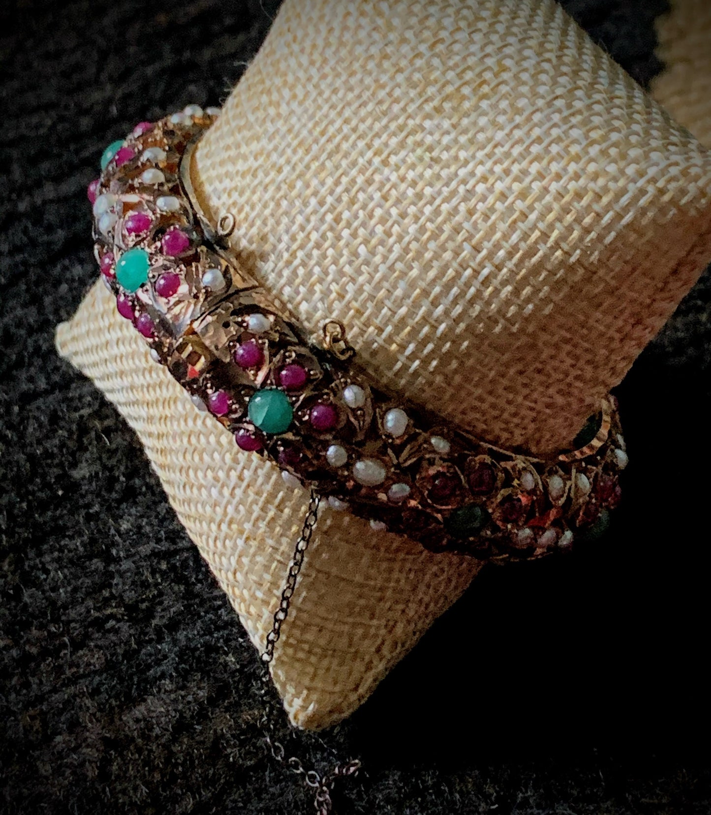 A vintage Indian gold bangle