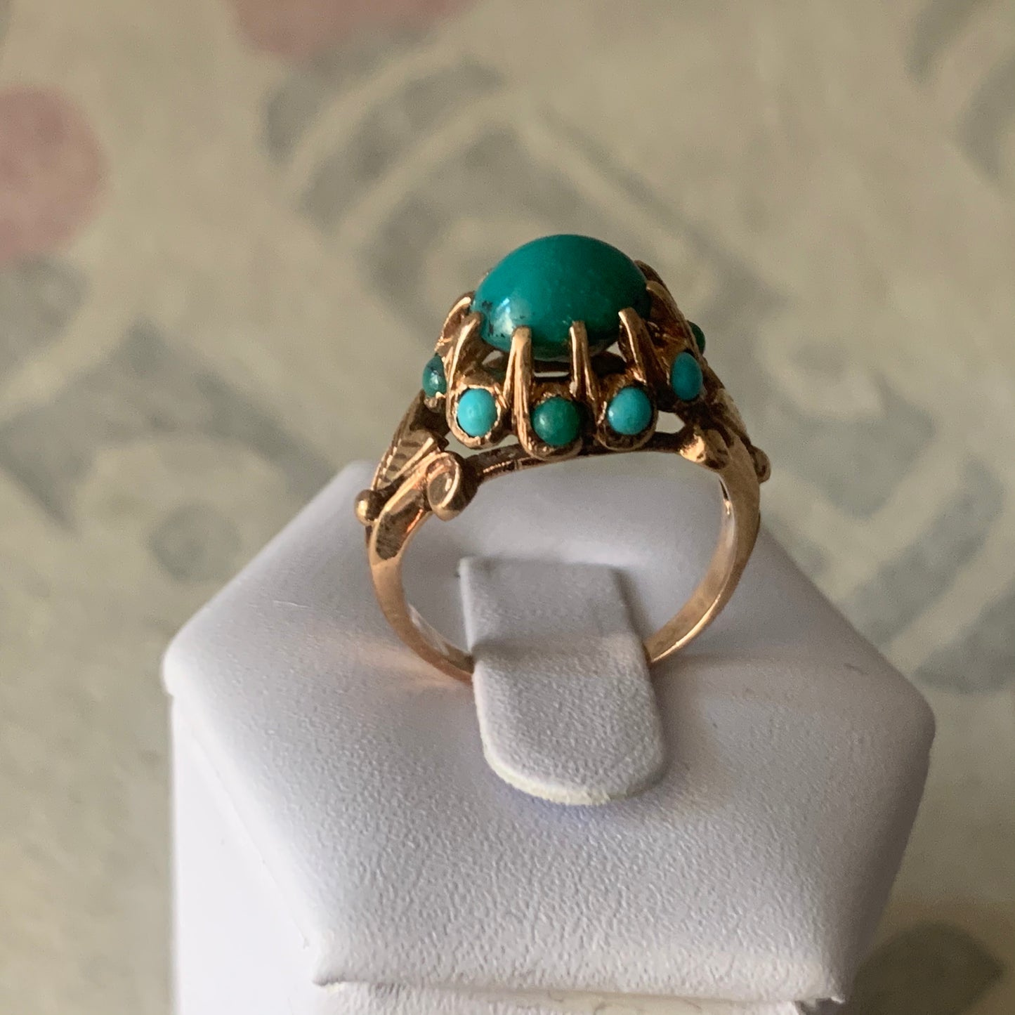 Turquoise and gold ring