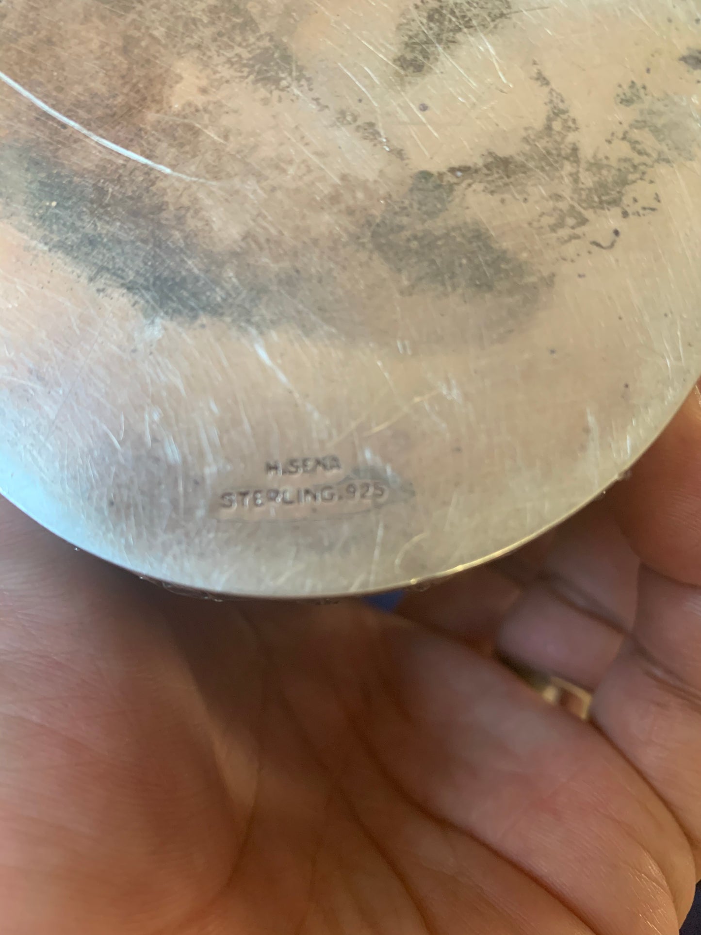 An antique cylindrical Thai silver box