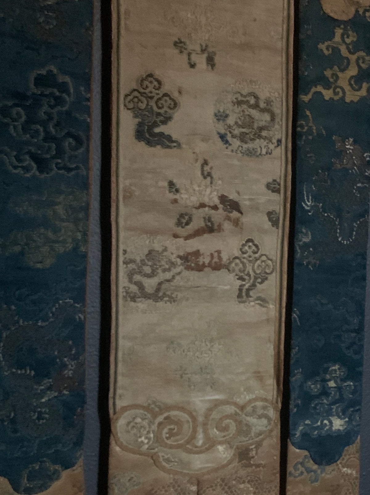 Brocade silk temple hanging