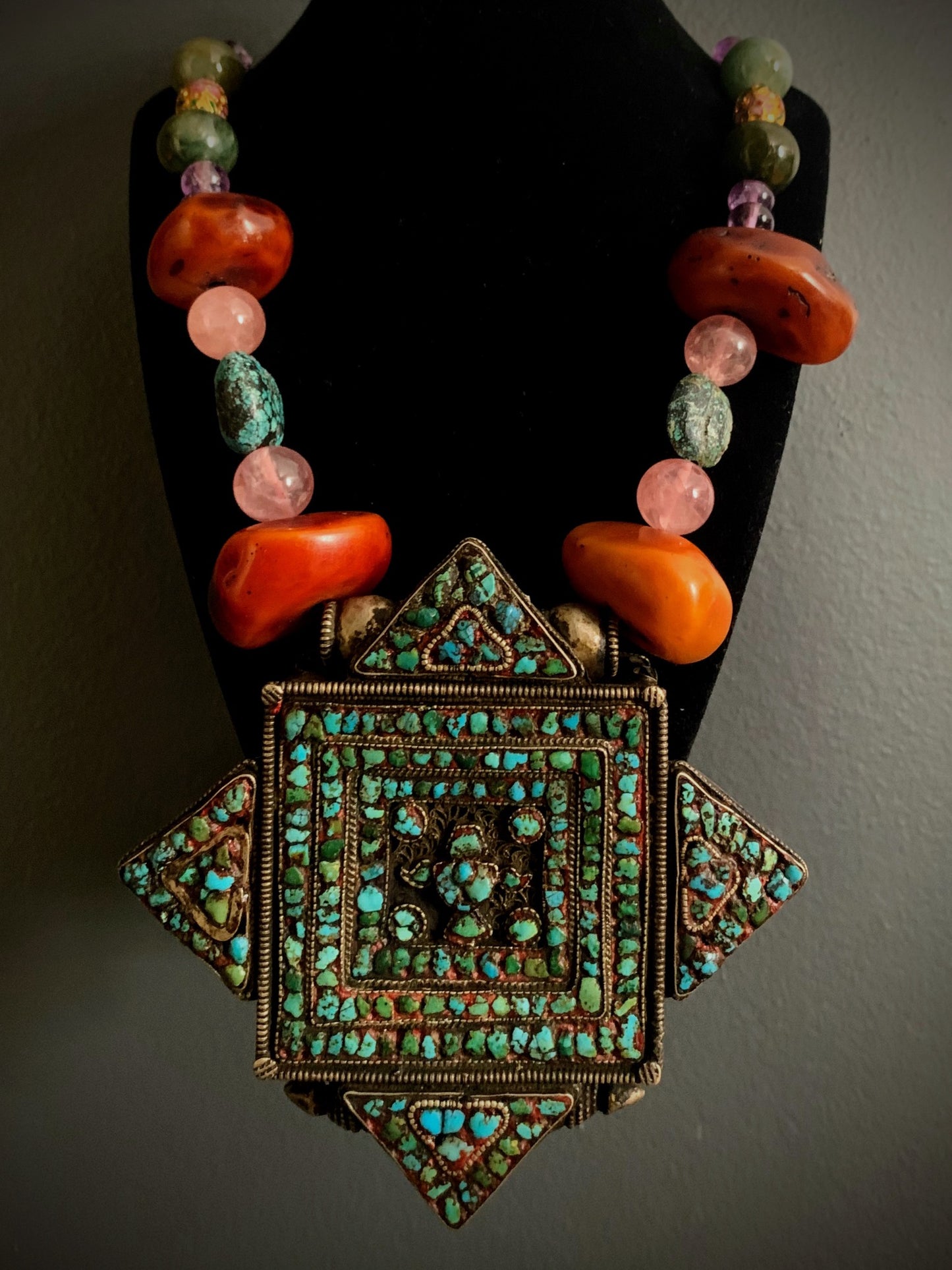 A vintage Tibetan ghau necklace