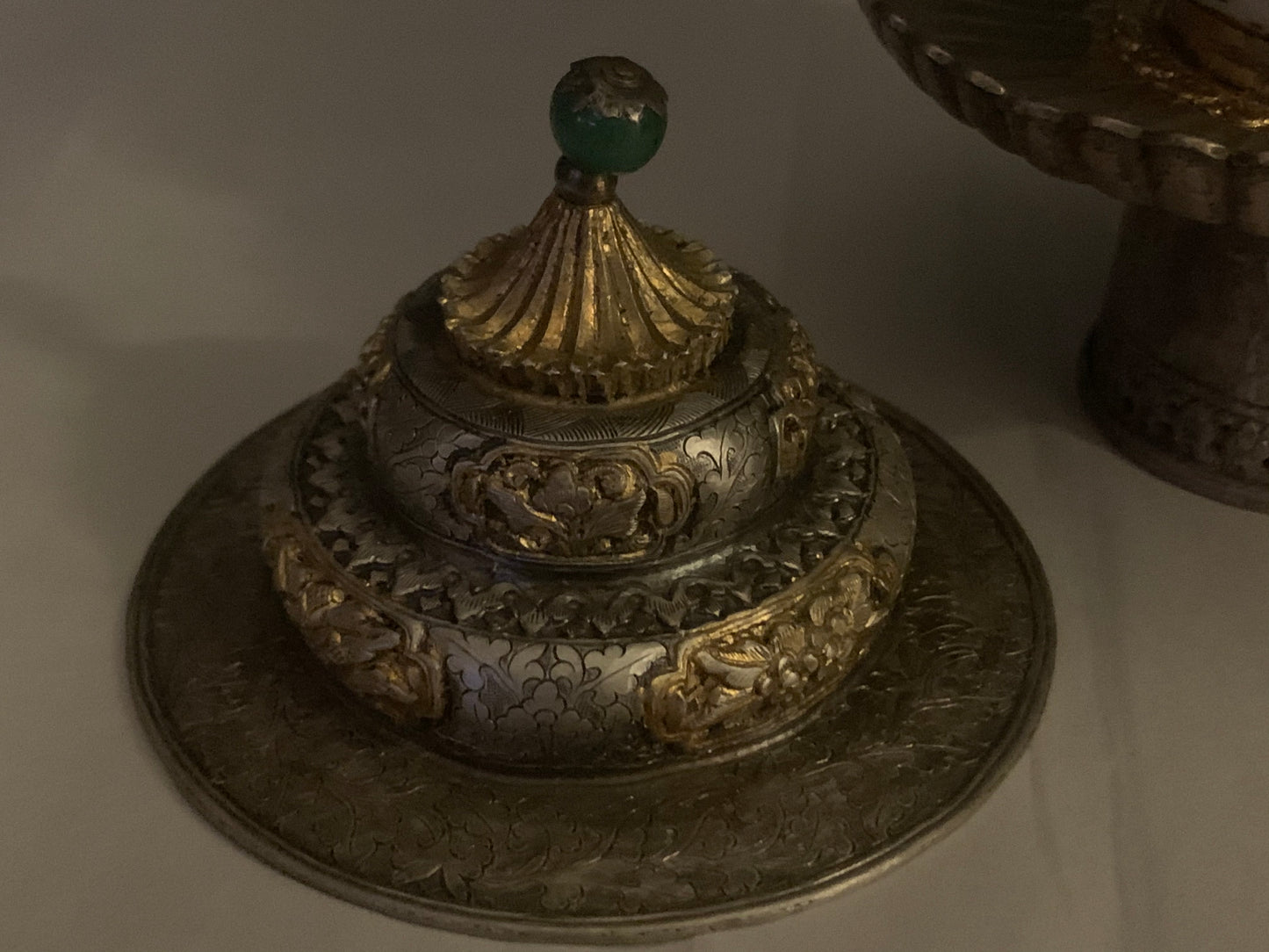 Tibetan cup stand