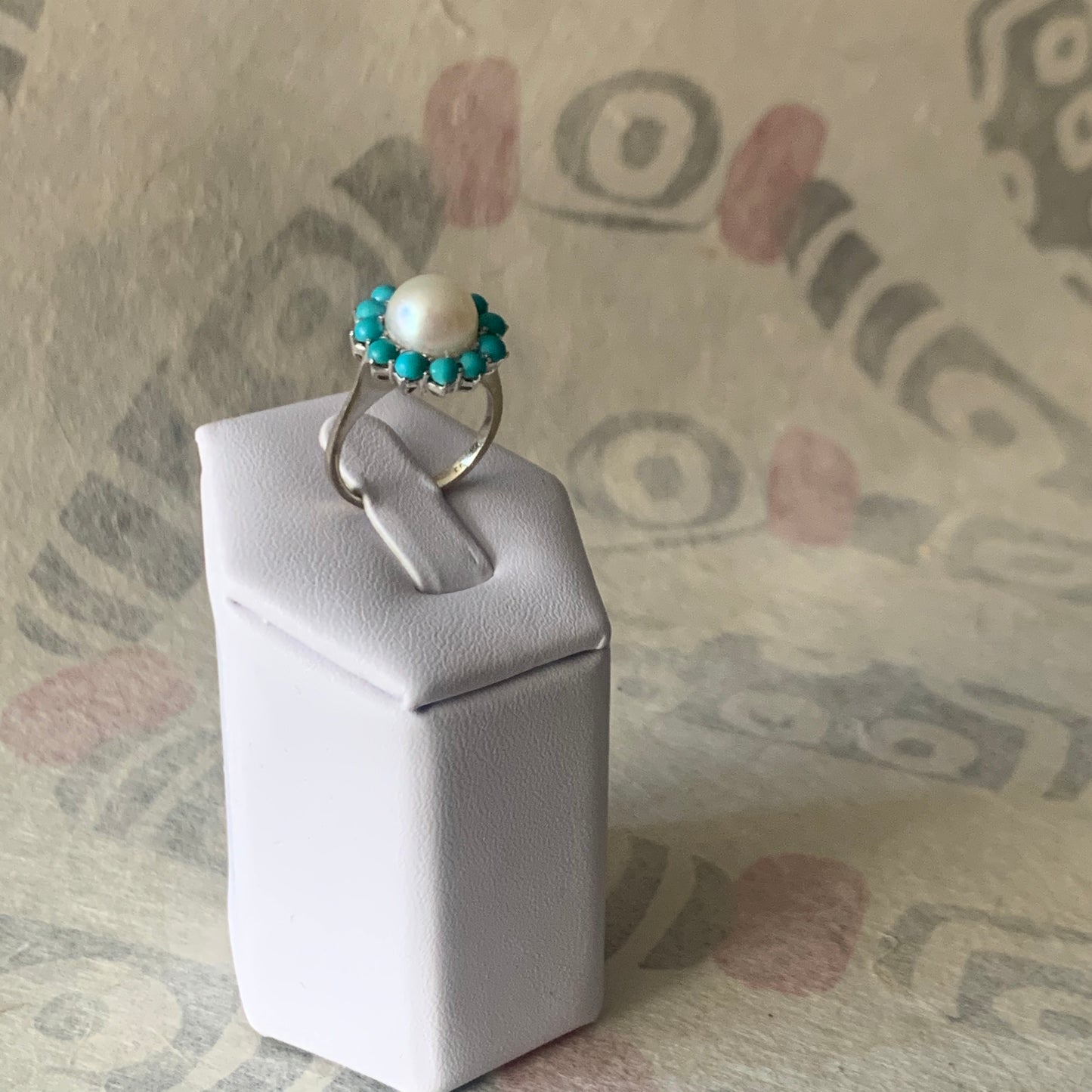 Turquoise and gold ring