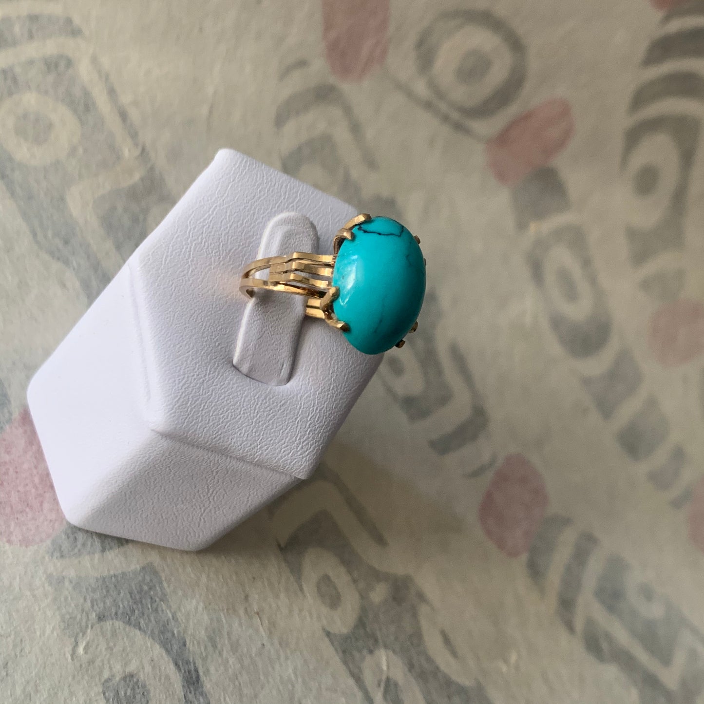 Turquoise and gold ring