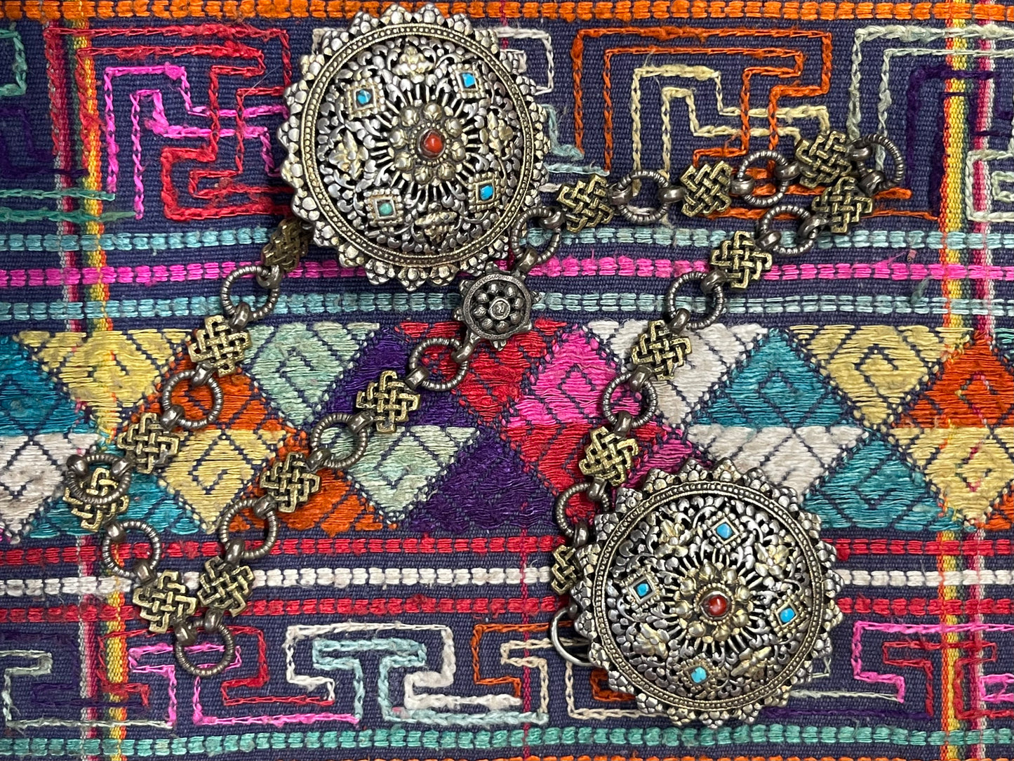 Antique Bhutanese korma - brooch: dress holder