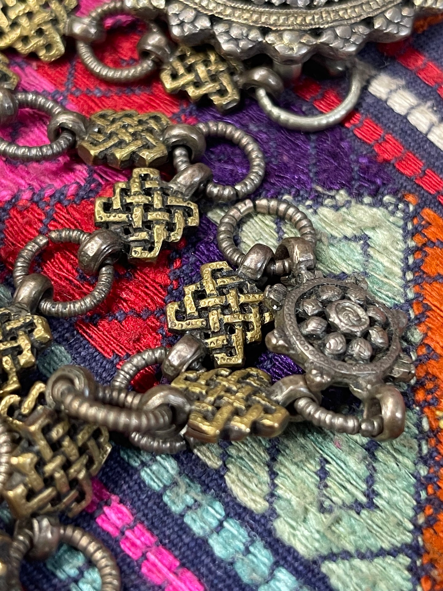 Antique Bhutanese korma - brooch: dress holder