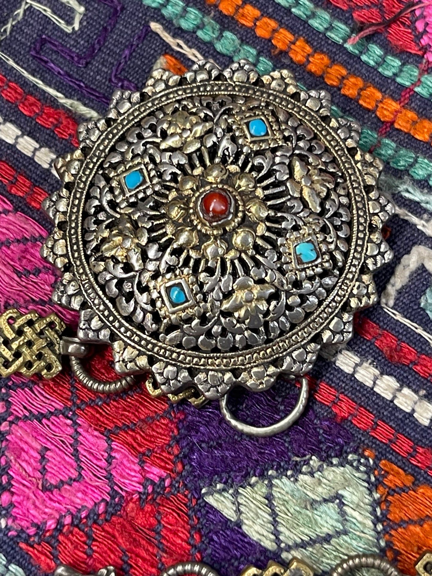 Antique Bhutanese korma - brooch: dress holder