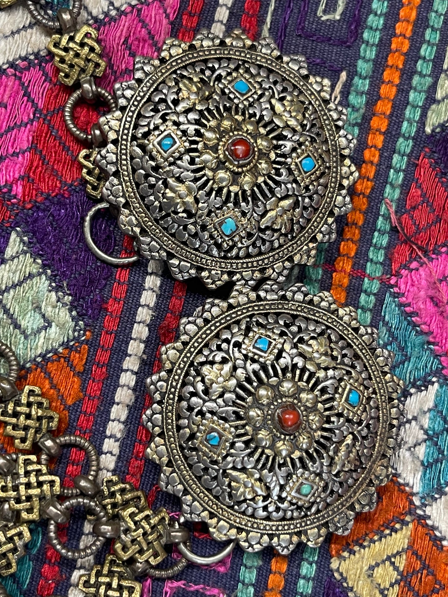 Antique Bhutanese korma - brooch: dress holder
