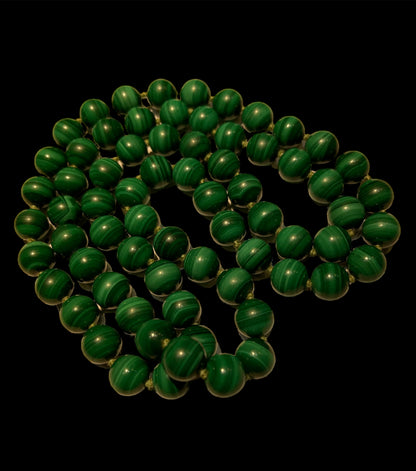 A vintage malachite necklace