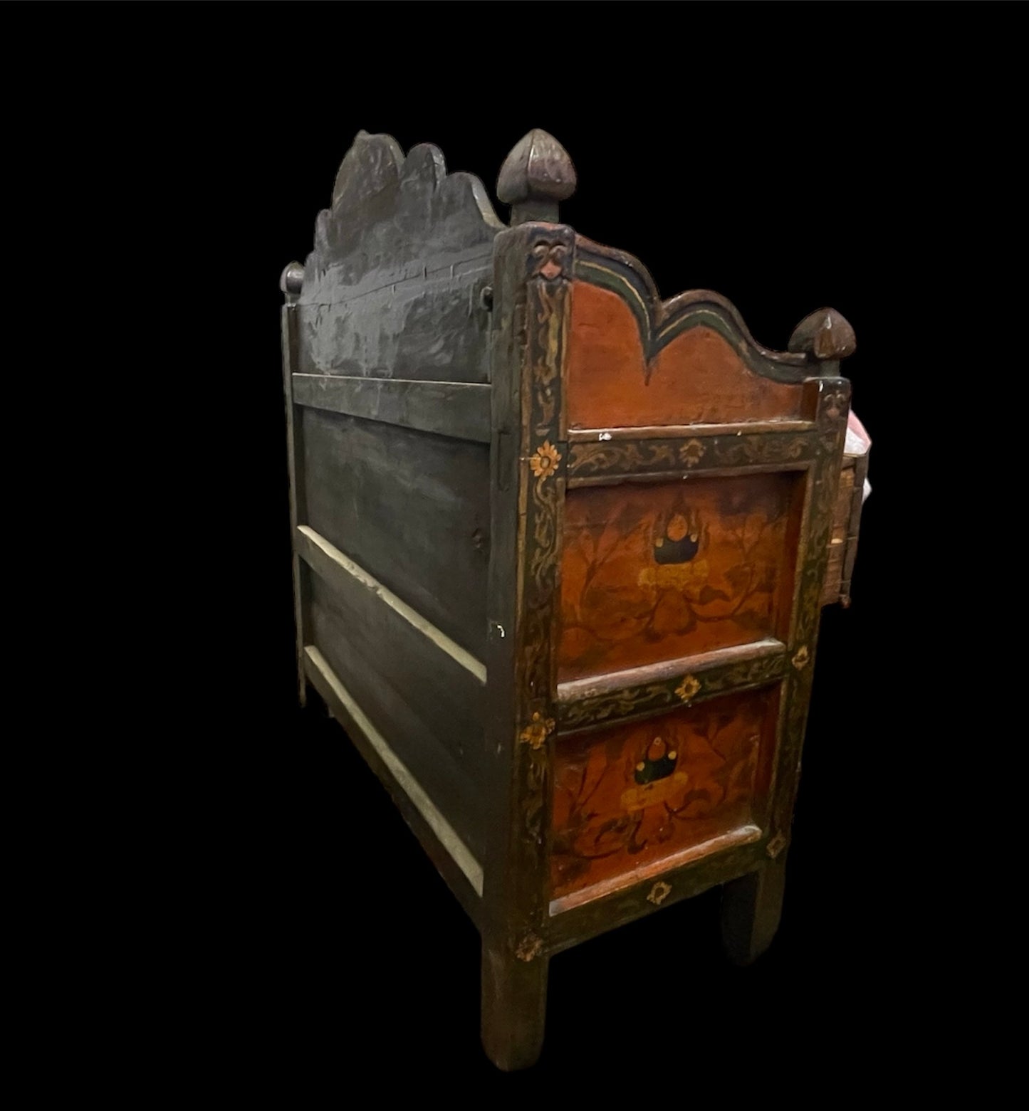 An antique Tibetan chest - apothecary