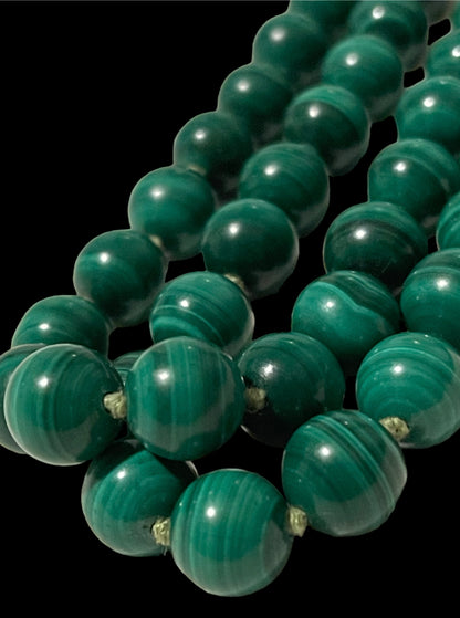 A vintage malachite necklace