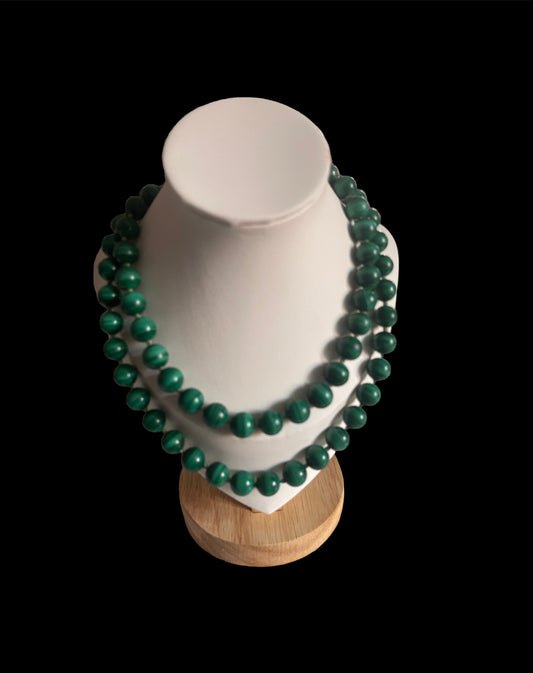 A vintage malachite necklace