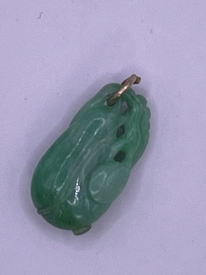 A jade plaque pendant