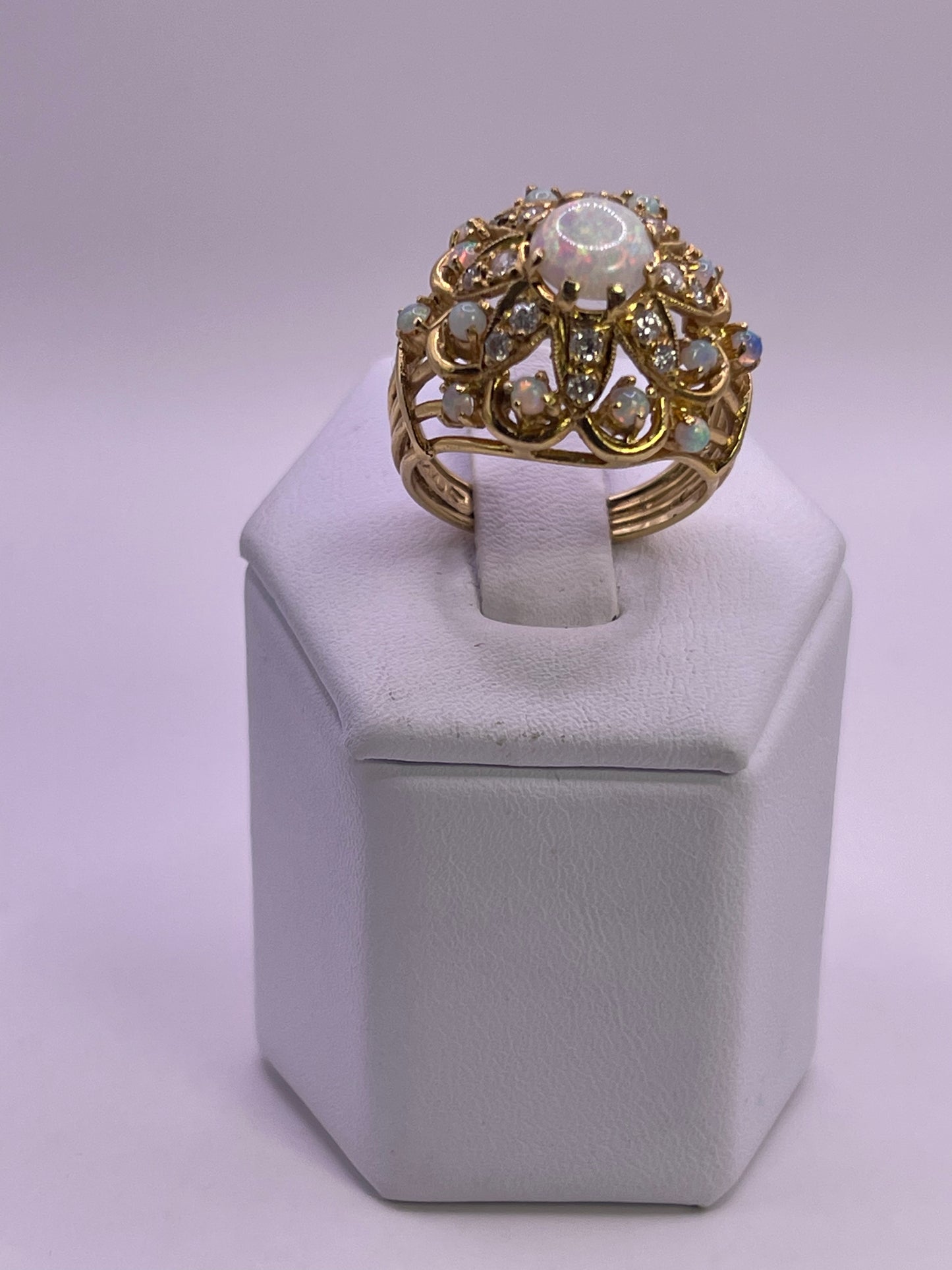 Opal, diamond and gold ring am