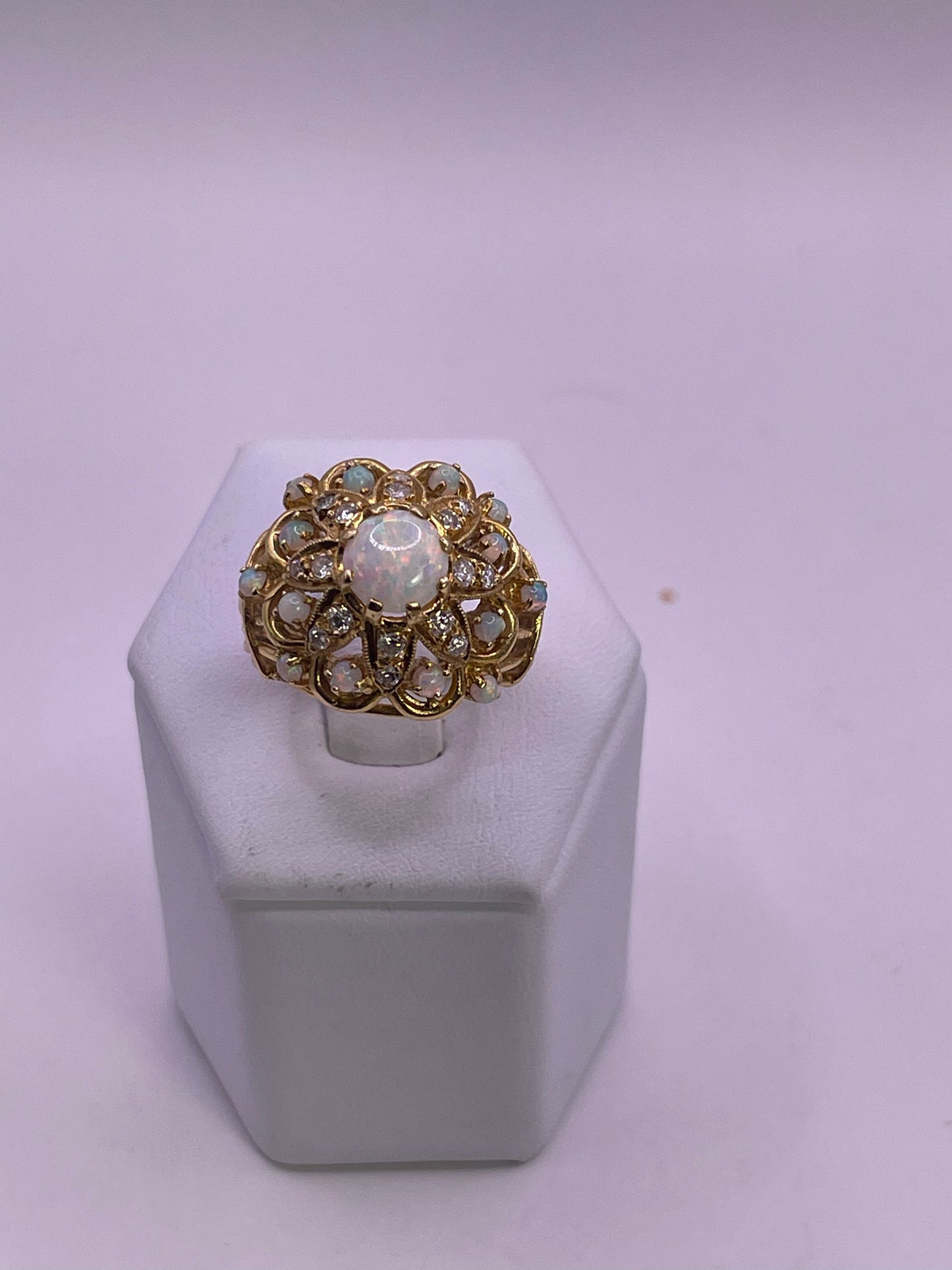 Opal, diamond and gold ring am