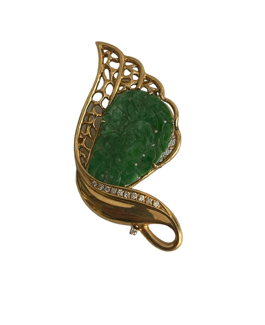 Jade brooch in 14kt setting