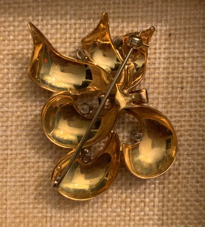 Vintage sapphire brooch