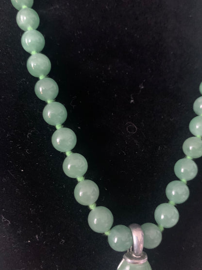Jade pendant and necklace