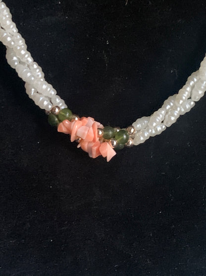 A pearl necklace