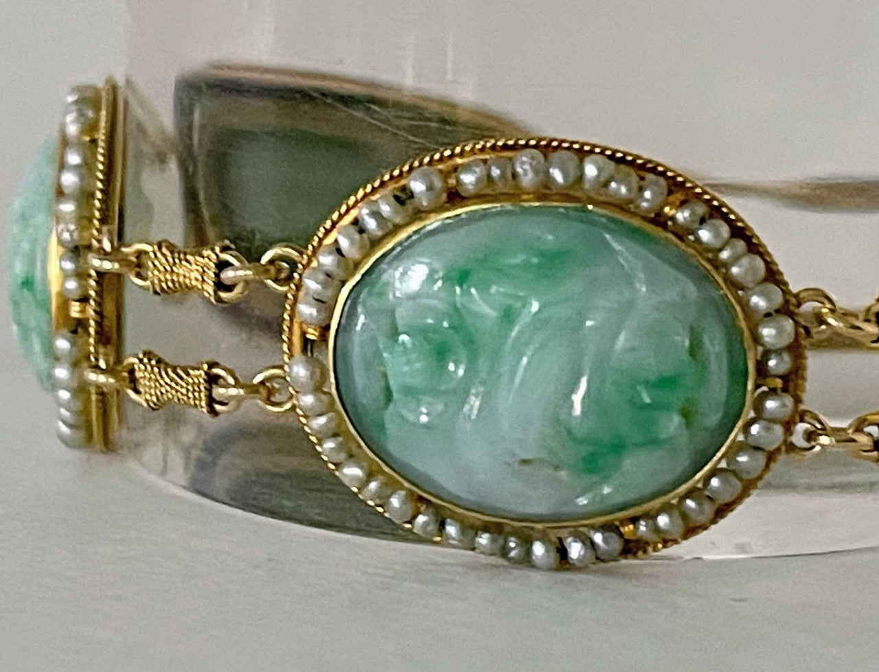 Antique jade and gold bracelet