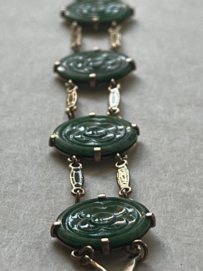 Vintage bracelet with jade in 14kt Art Deco style enamel work.