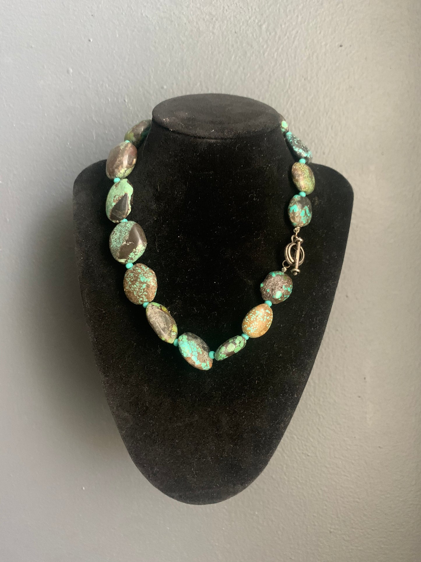 A Tibetan turquoise necklace