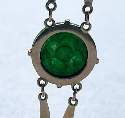 Vintage bracelet with jade in 14kt Art Deco style enamel work.