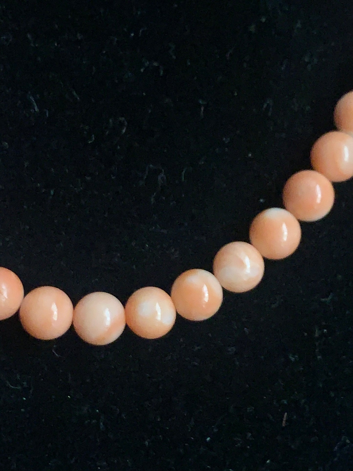 A salmon color coral necklace