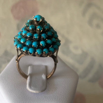 Turquoise and gold ring