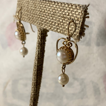 Vintage pearl earrings