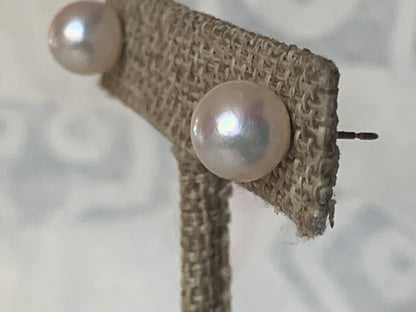 Pearl ear rings