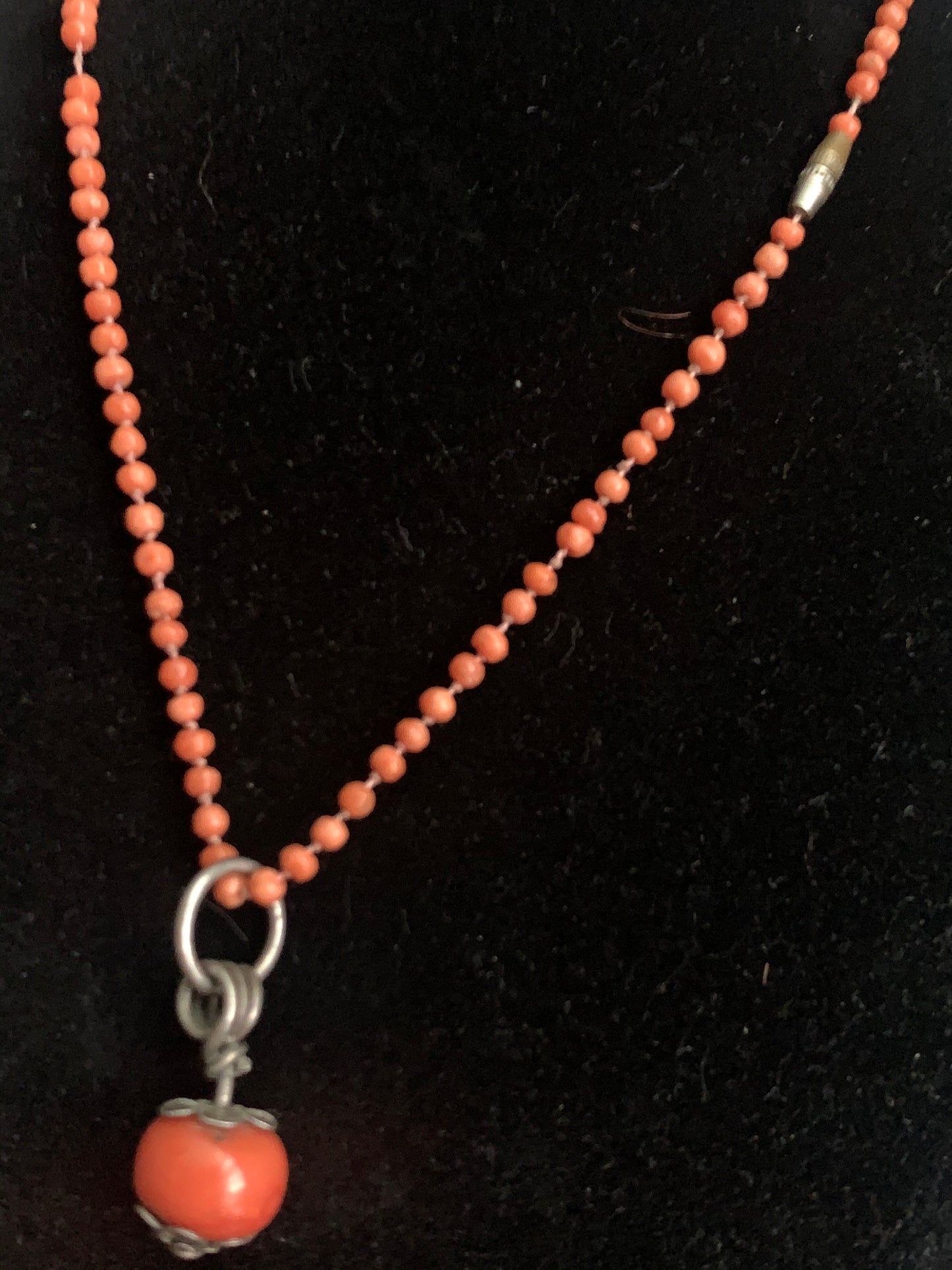 Coral necklace with pendant